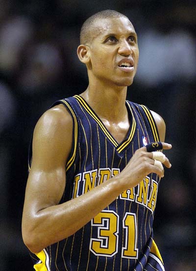 效力比利亚 效力比利亚